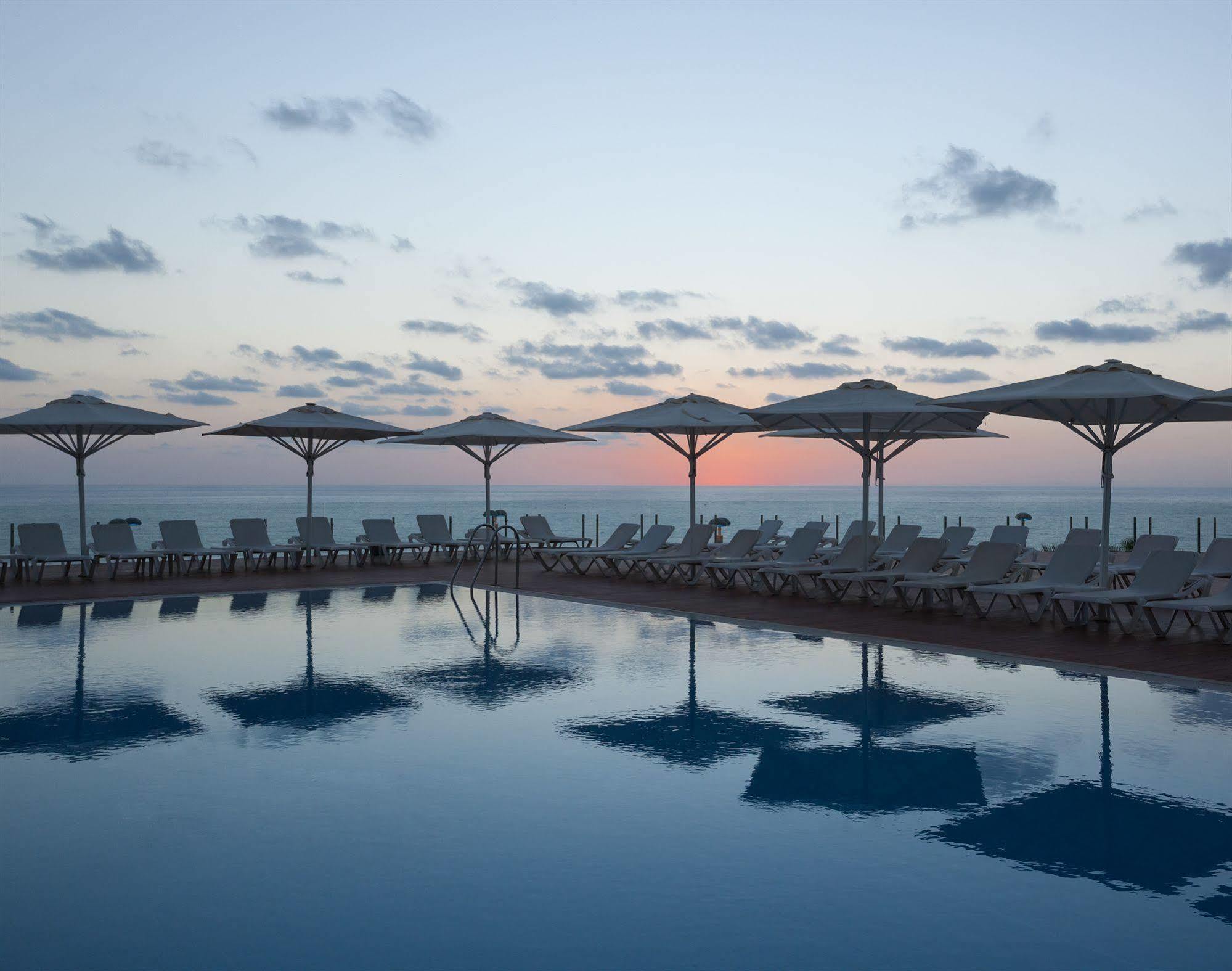 Island Luxurious Suites Hotel And Spa Netanya Eksteriør billede