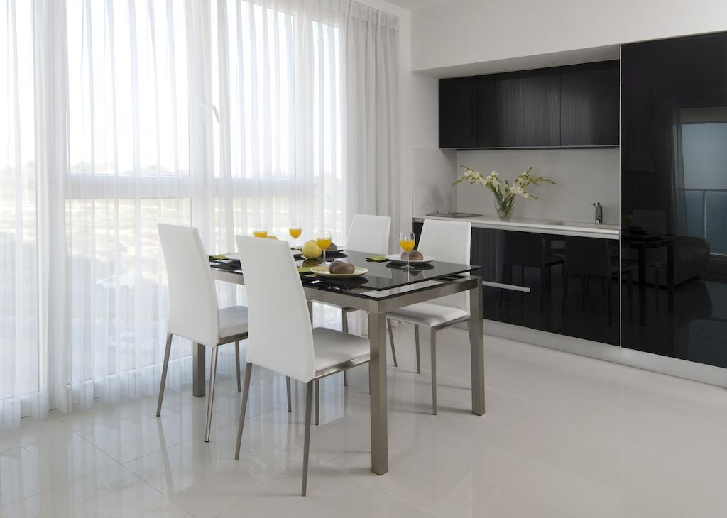 Island Luxurious Suites Hotel And Spa Netanya Værelse billede